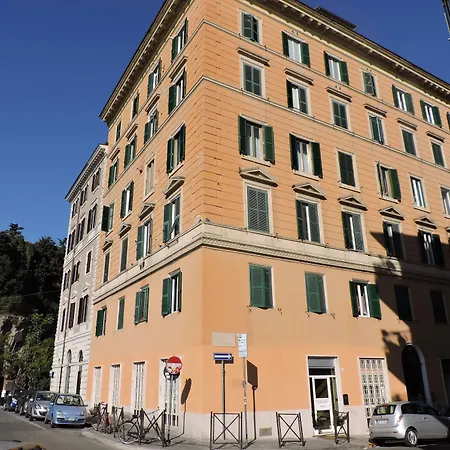 Anfiteatro Affittacamere 3*